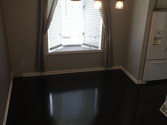 3rd image of 553 Vanderslice St
