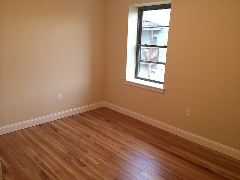 181 Moore St #U4 — Photo 7