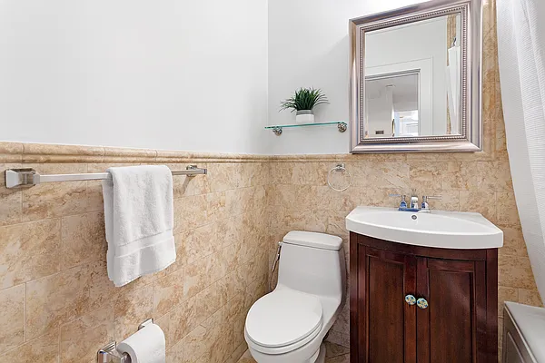 Sold by Compass | media 10