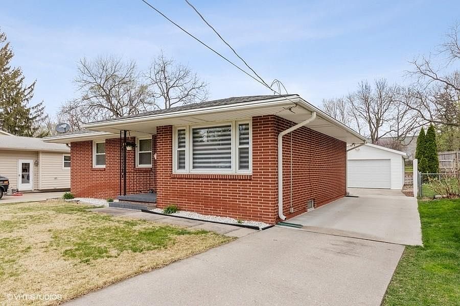 1st image of 3213 Henry Ave