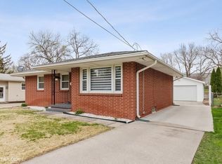 3213 Henry Ave, Des Moines, IA 50315