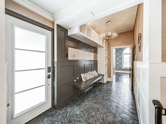 2nd image of 3433 Mount Albert Rd
