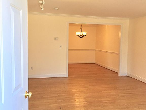 entrance into living room