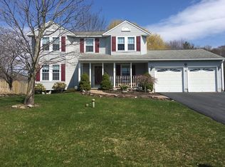 8416 Moss Oak Trl, Liverpool, NY 13090