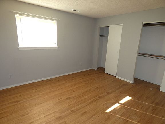 4th image of 812 Gordon Smith Blvd APT 4