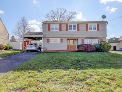 18 Woodcrest Dr, Old Bridge, NJ, 08857