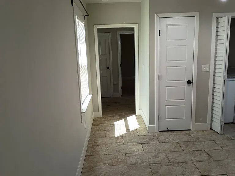 1240 Martin Ave #B — Photo 6