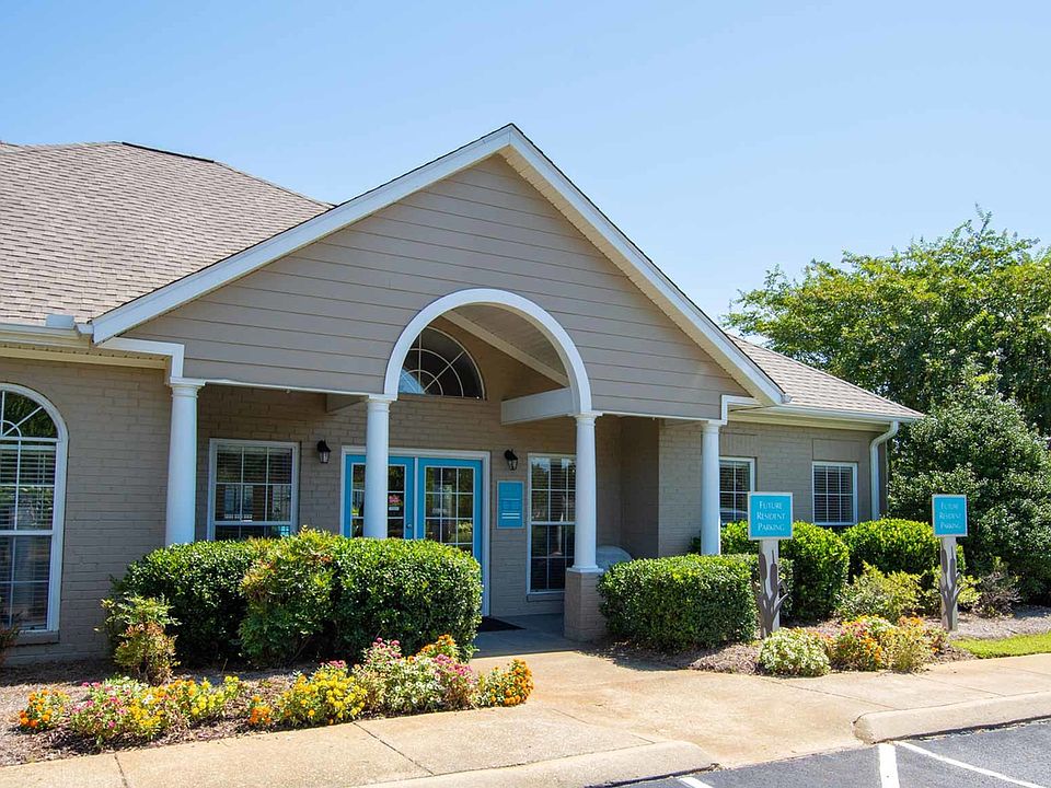 Walden Pond Apartments