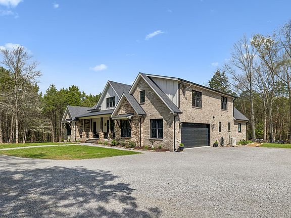 2nd image of 59 Huddleston Rd