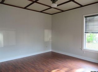 4 Lincoln Ave #1, Saratoga Springs, NY 12866