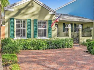 5883 Michaux St, Boca Raton, FL 33433