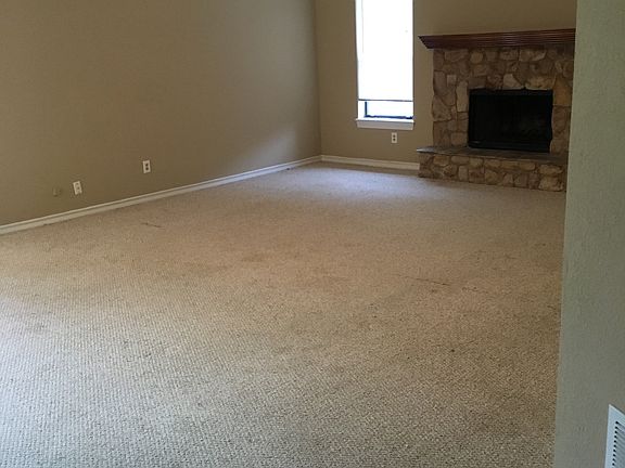 Living with fireplace