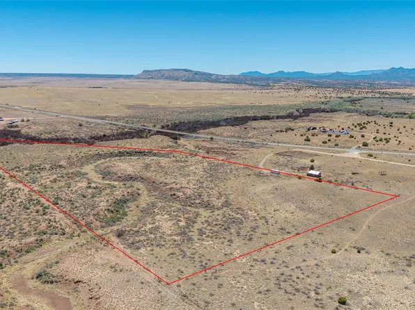 11 Avenida Vieja, Lamy, NM 87540