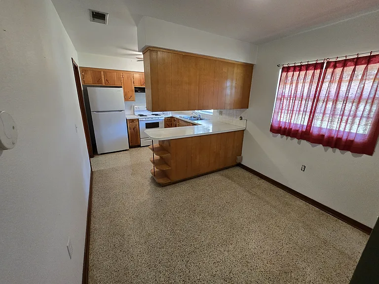 8710 Tatum Rd — Photo 10