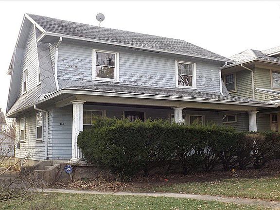 3rd image of 420 Kenilworth Ave