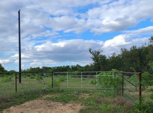 2915 Tumbleweed Trl, Dale, TX 78616