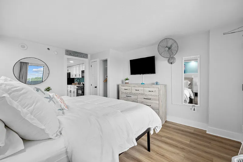 3000 N Ocean Blvd — Photo 4