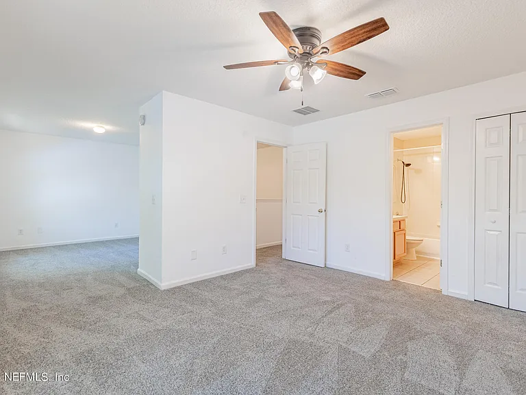 1630 Vineland Cir #B — Photo 27