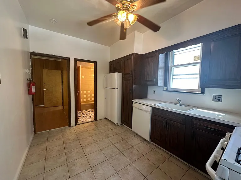 329 Columbia Ave #2 — Photo 6