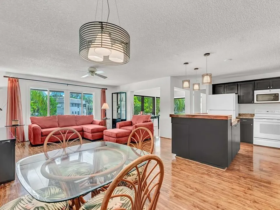 1800 SE Saint Lucie Blvd #5-207