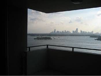 1st image of 11 Island Ave APT 1505