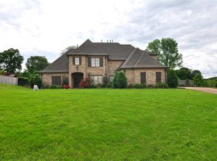 35 Glastonbury Cv, Eads, TN 38028