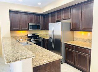 31161 Strawberry Tree Ln #1, Temecula, CA 92592