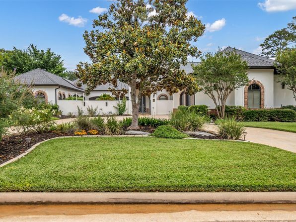 63 Fairway Park #B