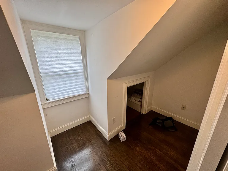 26 Fairview Ave — Photo 18