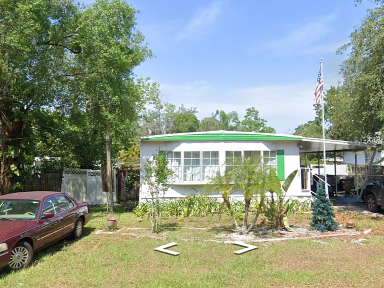 1561 Carlisle Dr — Photo 1