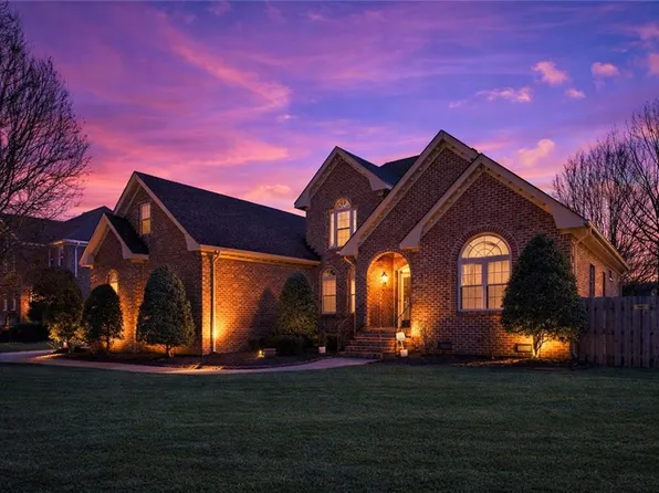 921 Jodi Lynn Trl, Chesapeake, VA 23322