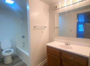 1746 Chatham St #11429873, Racine, WI 53402