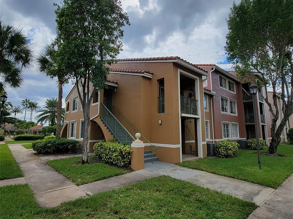 7824 Sonoma Springs Cir #101