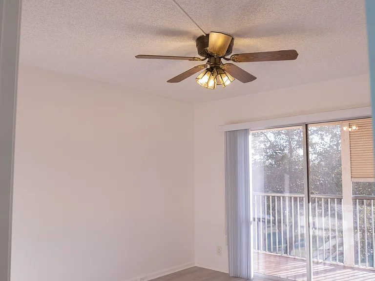 400 SW 134th Way #302F — Photo 63
