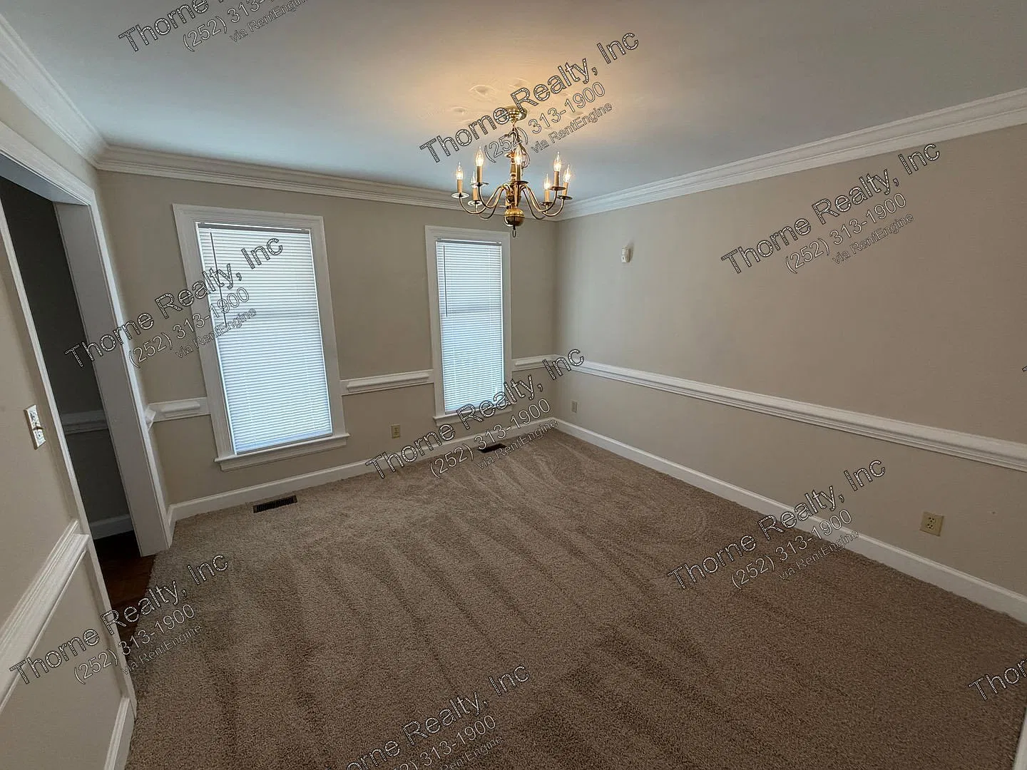 3 bed, 2.5 bath, 1856 sqft, $1,795 — Photo 2