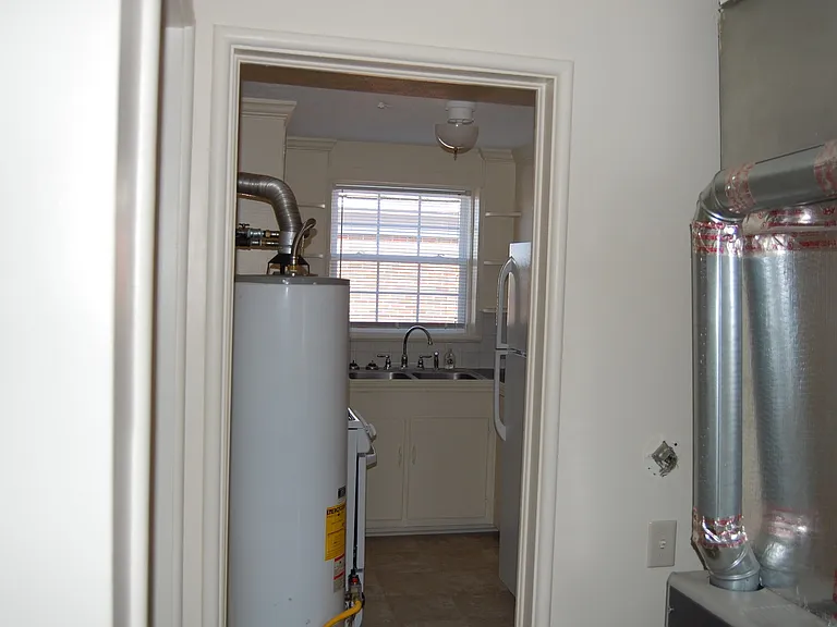 444 Cherry Avenue — Photo 9