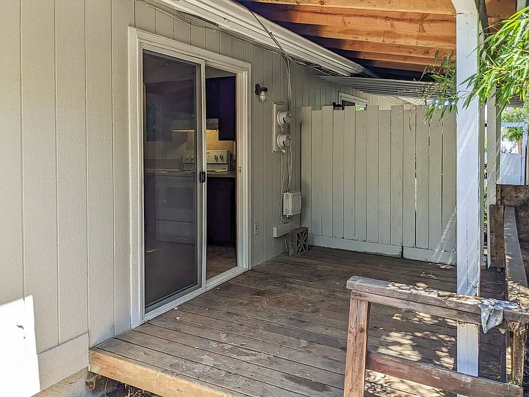 1338 Main St — Photo 13