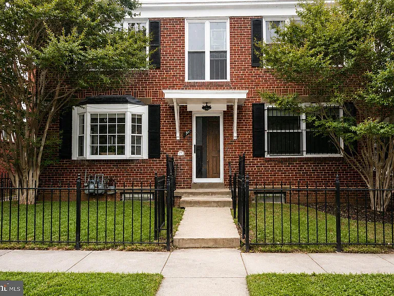 63 Galveston Pl SW #1 — Photo 13