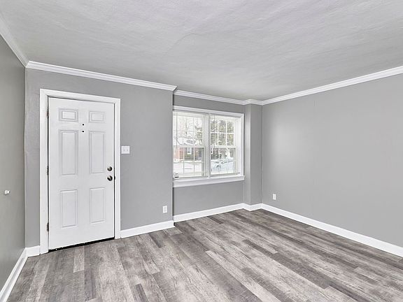 5th image of 1490 E Duchesne Dr