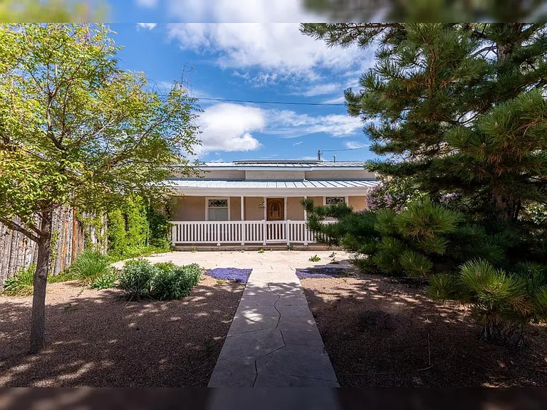 549 Agua Fria St — Photo 16