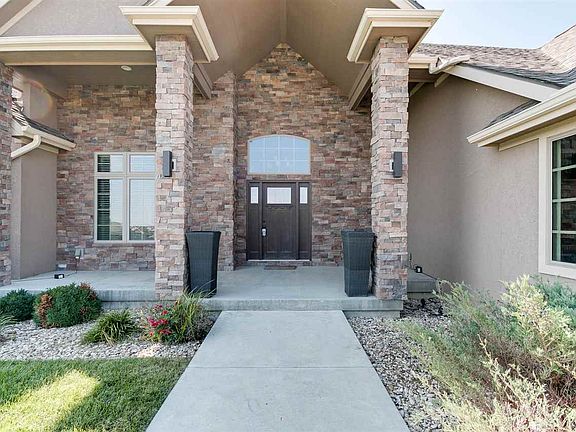 2nd image of 3410 Vanesta Cir