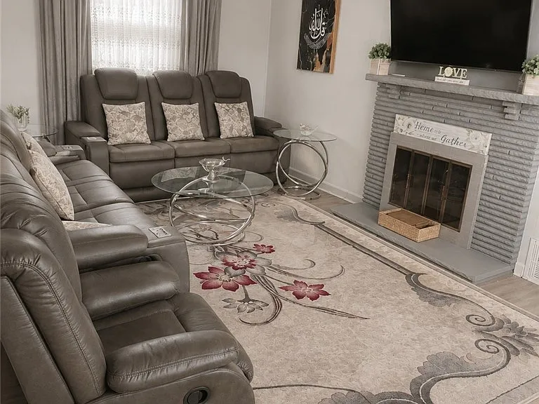 5361 Orchard Hill Dr — Photo 2