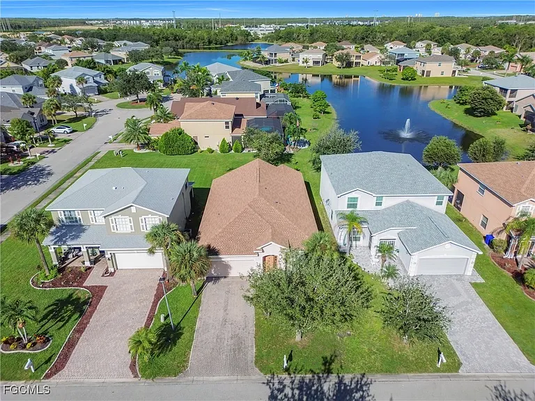 8125 Silver Birch Way — Photo 36