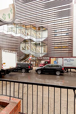 Rented by Mirador Real Estate | media 22