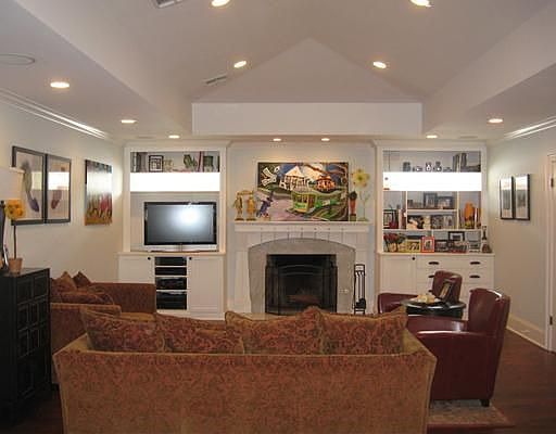 5th image of 5239 Marcia Ave