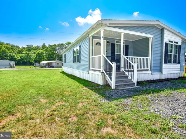 31 Gail Dr, Martinsburg, WV 25403