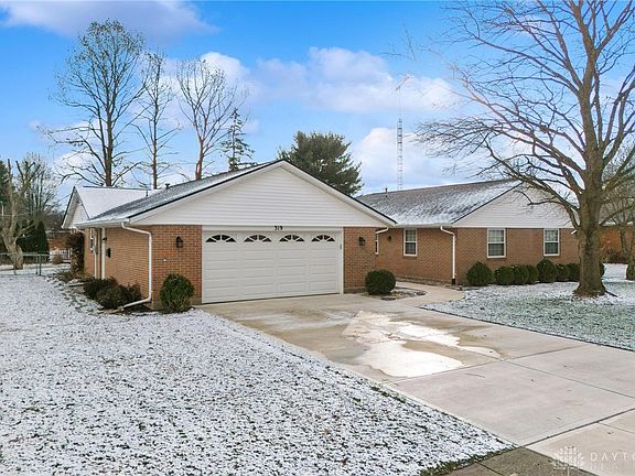 3rd image of 319 Beechgrove Dr