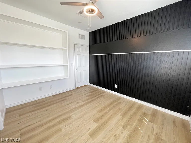 7035 Denio Island St — Photo 15