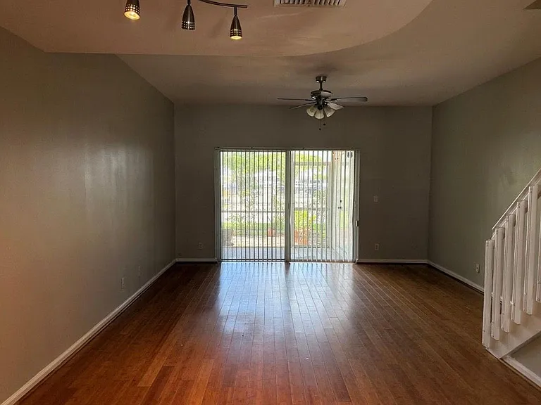 5295 Jamboree Pl — Photo 8