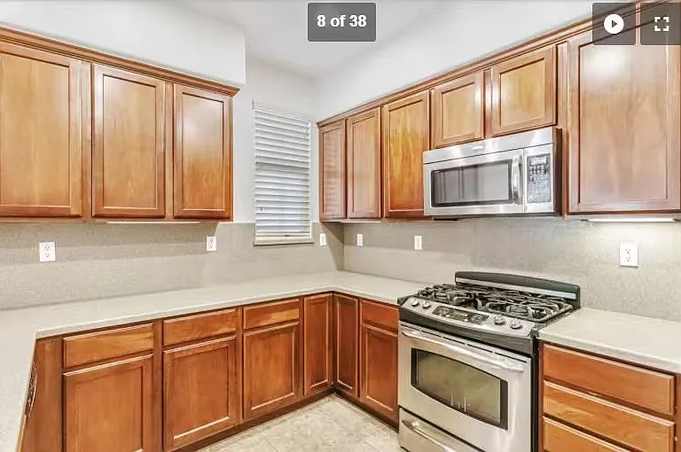 233 S Yucatan Pl — Photo 6